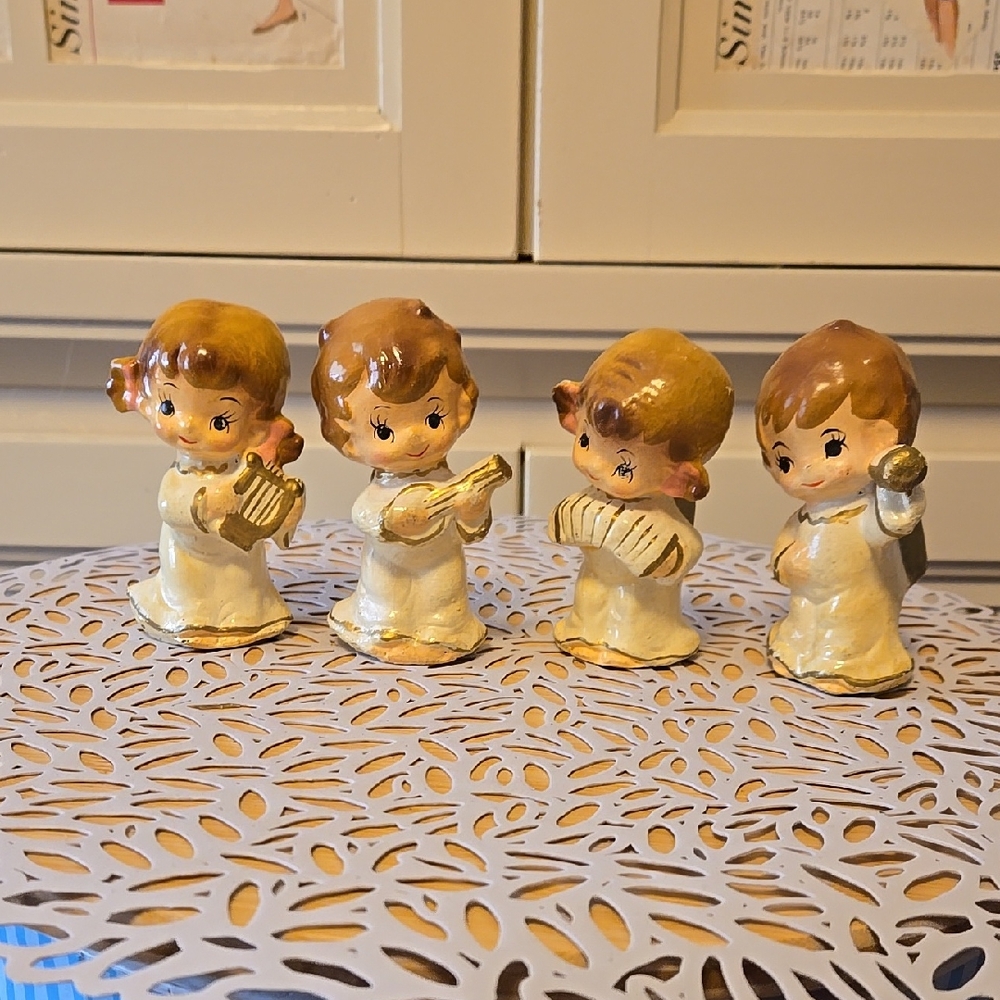 Lark brand vintage 4pc angel band figurines